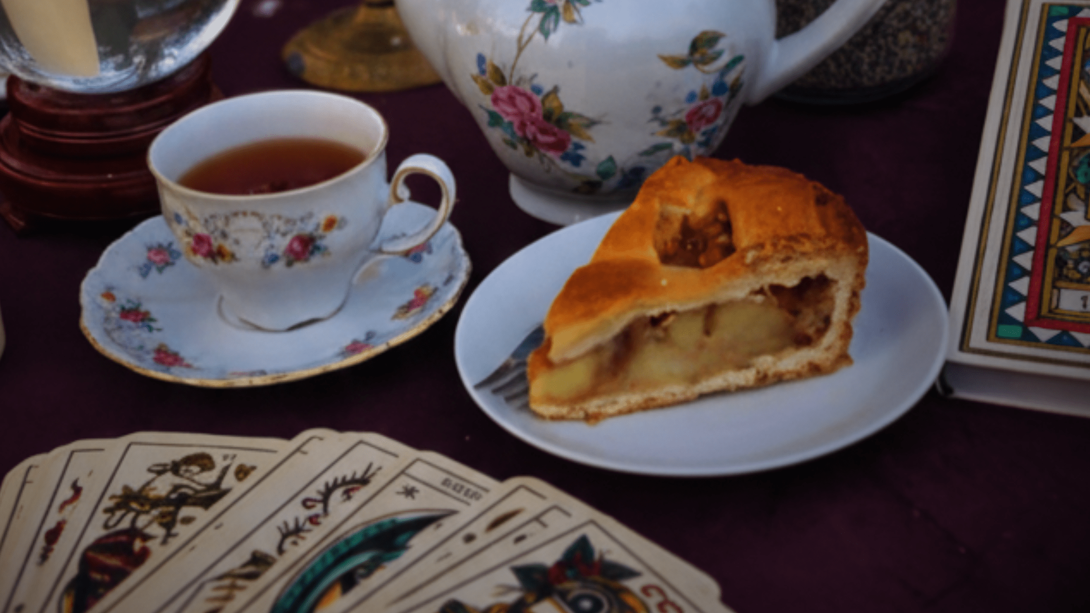 Tarot, Thee & Taart 🔮 Zaterdag 31 januari I 15:00 uur – 17:00 uur I Duurzaamheidscentrum Assen